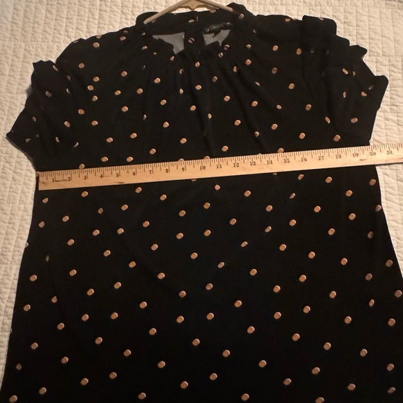 Adrianna Papell Black White Tan Polka Dot Short Sleeve Blouse Sz L - Picture 8 of 9